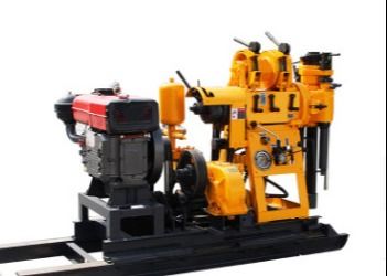 XY-1A 150mの油圧13.3kwクローラーによって取付けられる掘削装置